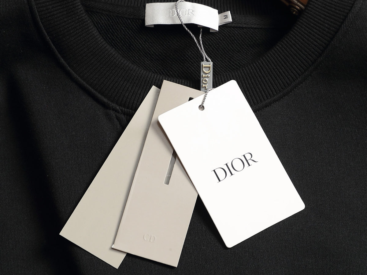Classic Fit Hoodie-10016