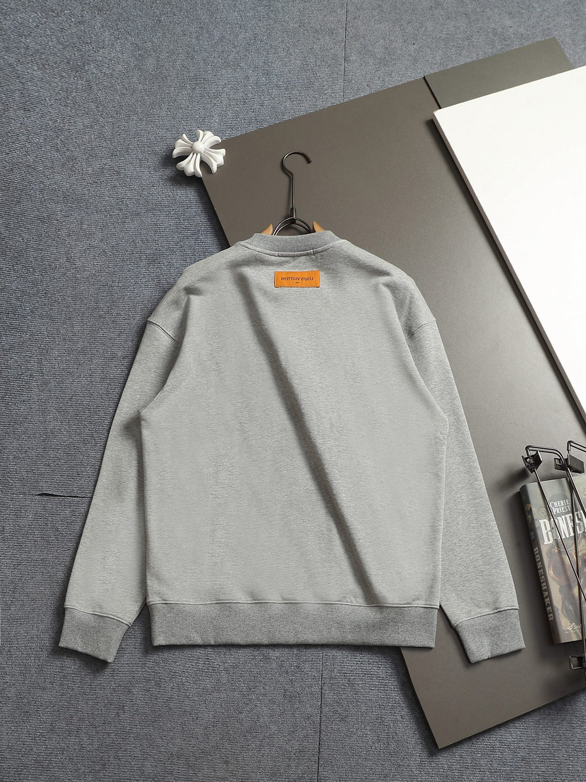 Classic Fit Hoodie-10022