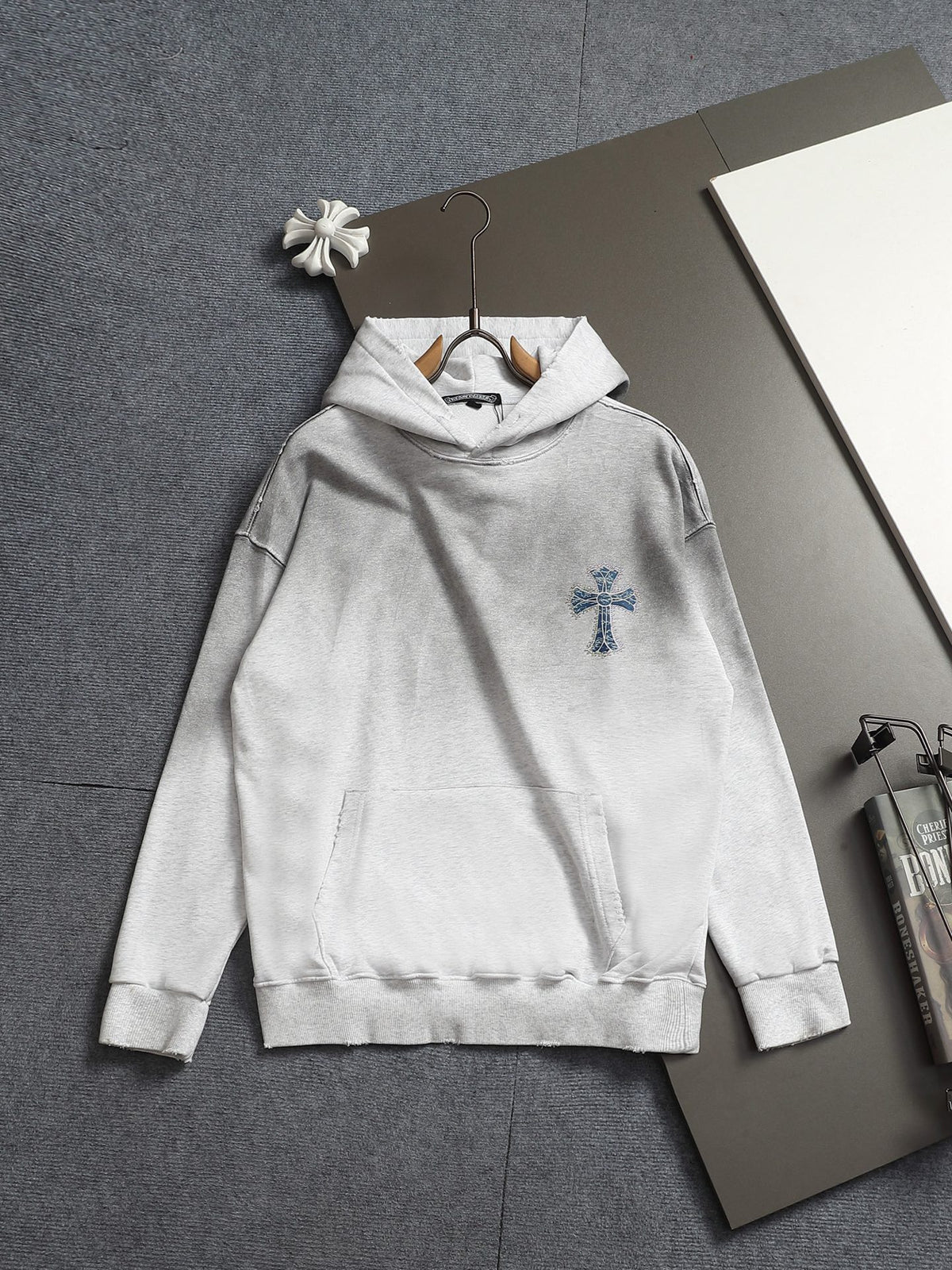 Classic Fit Hoodie-10025