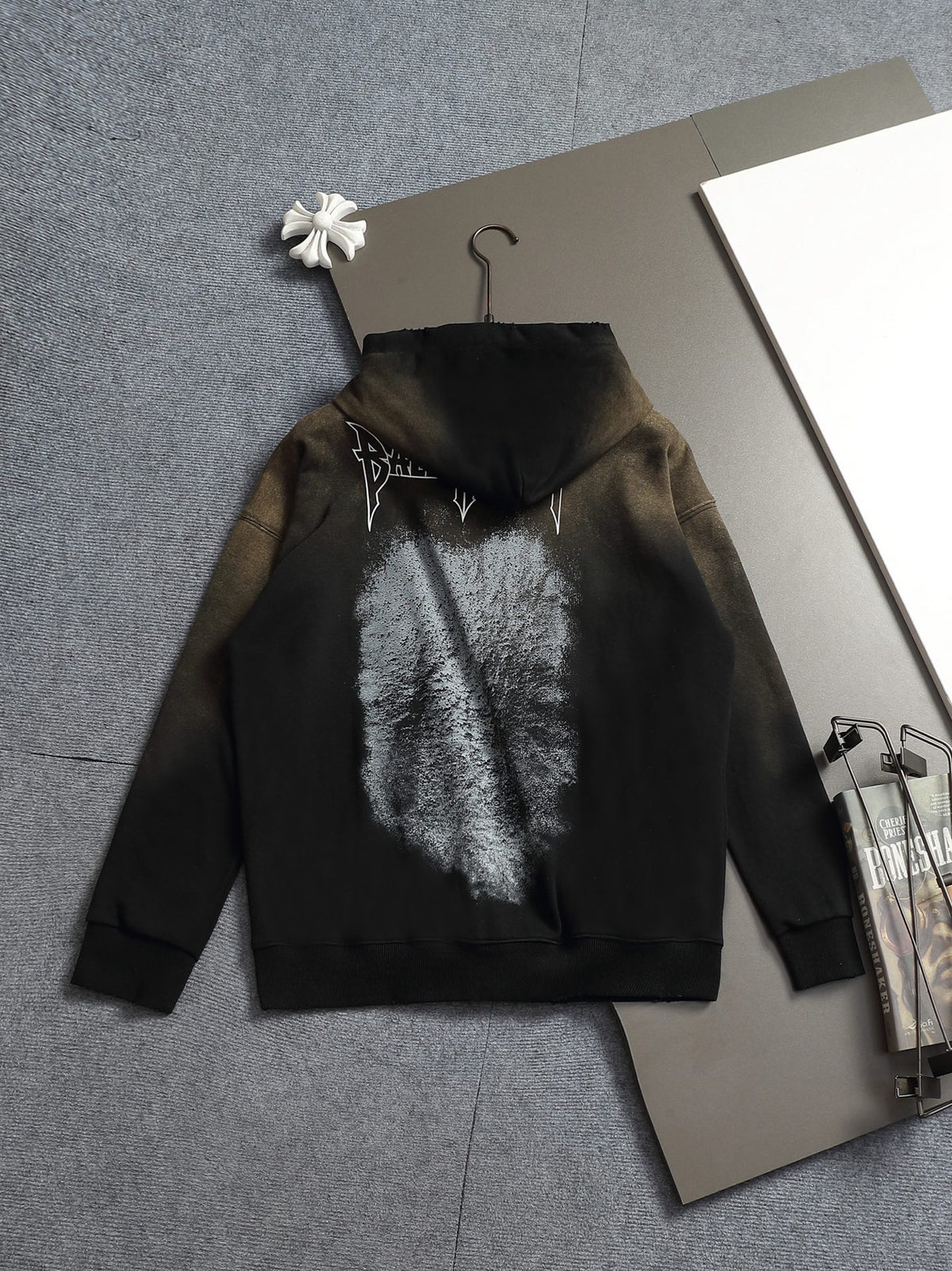 Classic Fit Hoodie-10026