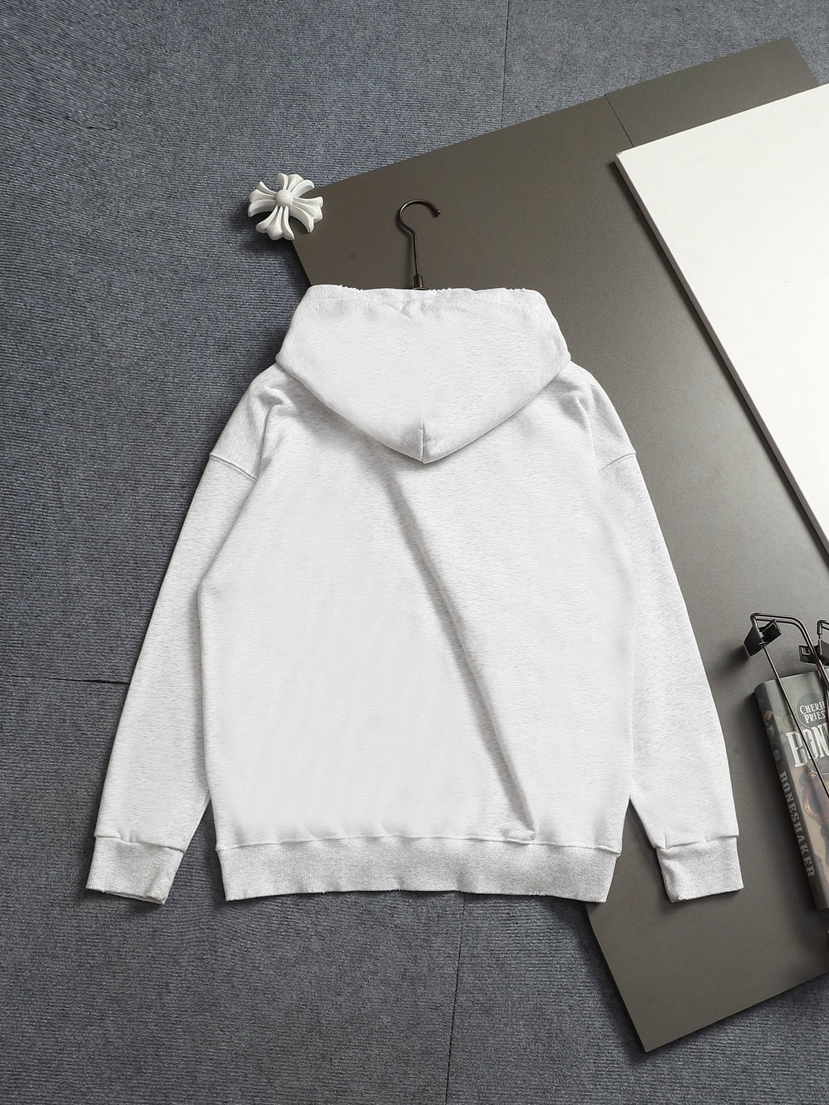 Classic Fit Hoodie-10027