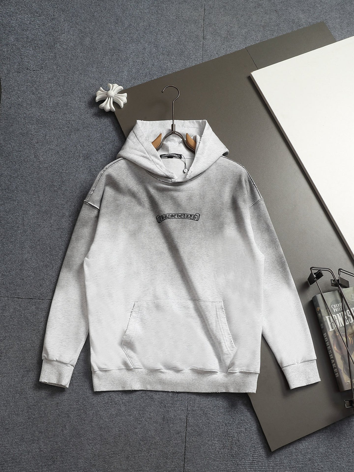 Classic Fit Hoodie-10028