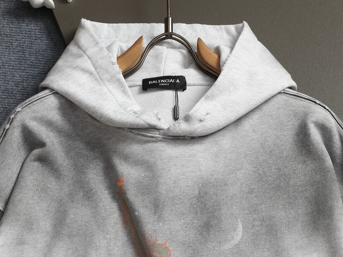 Classic Fit Hoodie-10029