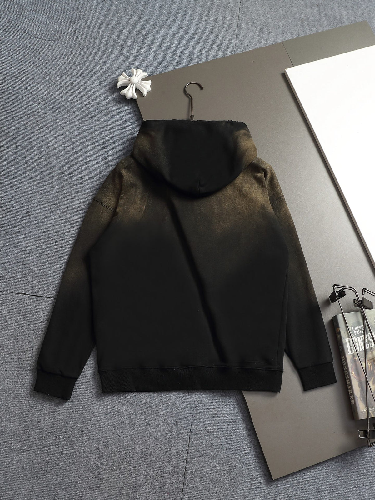 Classic Fit Hoodie-10029