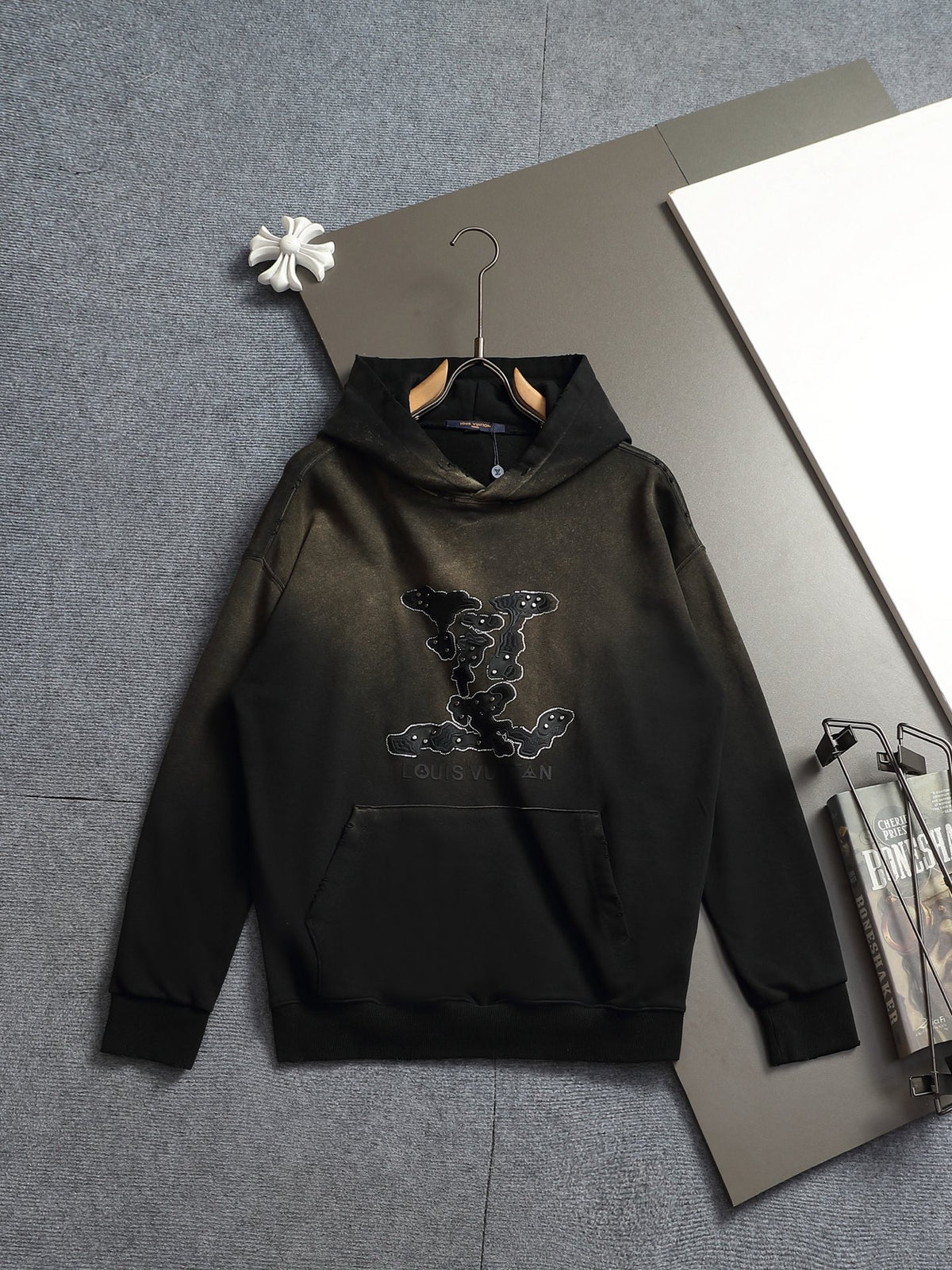 Classic Fit Hoodie-10030