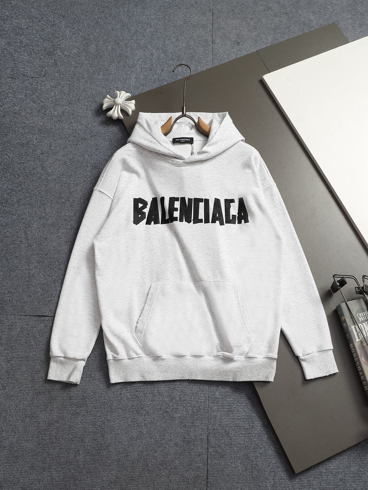 Classic Fit Hoodie-10031