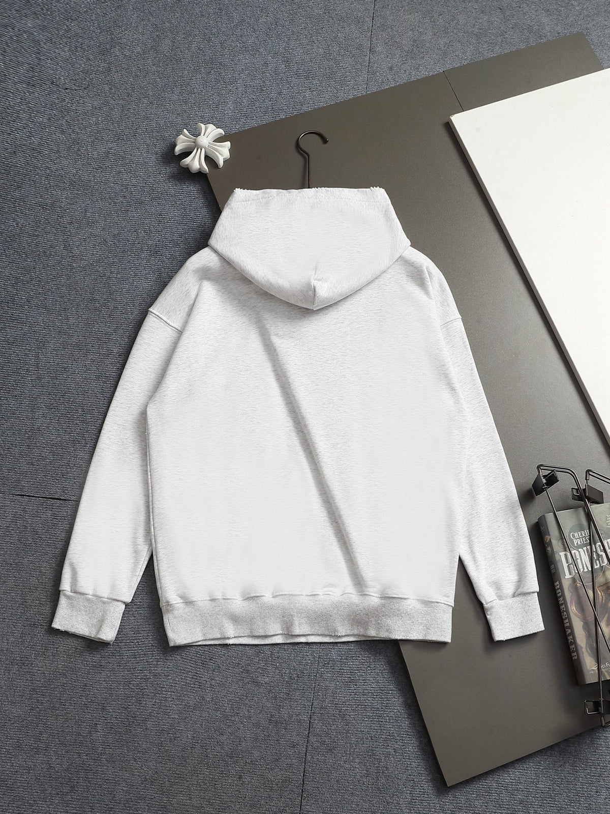 Classic Fit Hoodie-10031