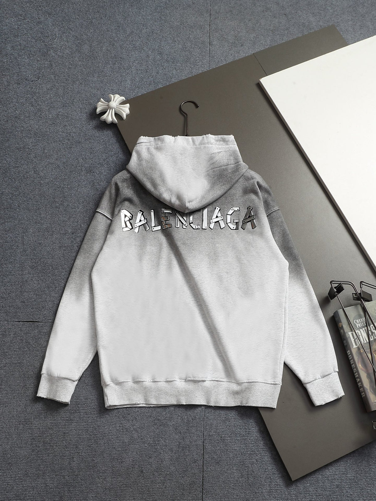 Classic Fit Hoodie-10032
