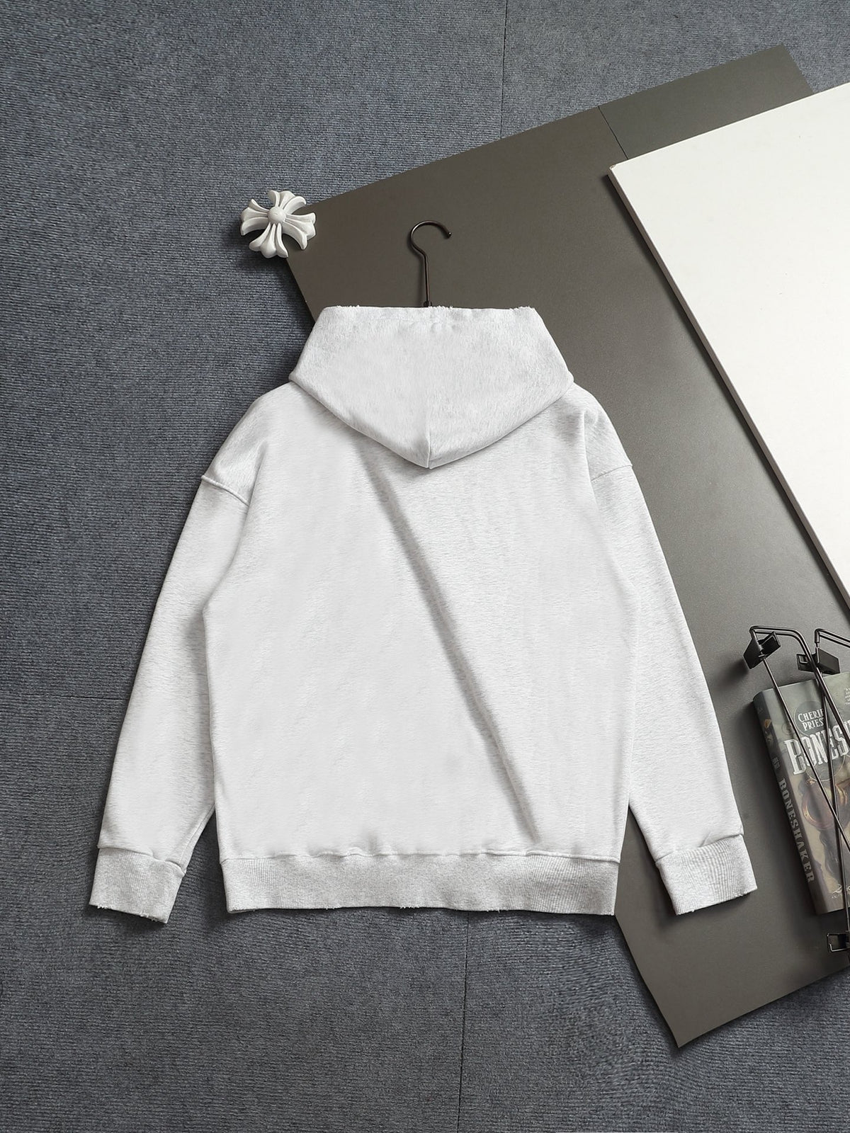 Classic Fit Hoodie-10039