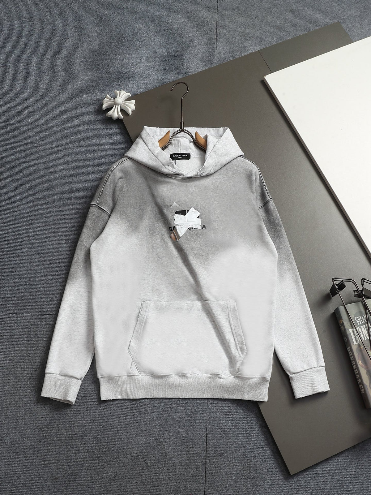 Classic Fit Hoodie-10040
