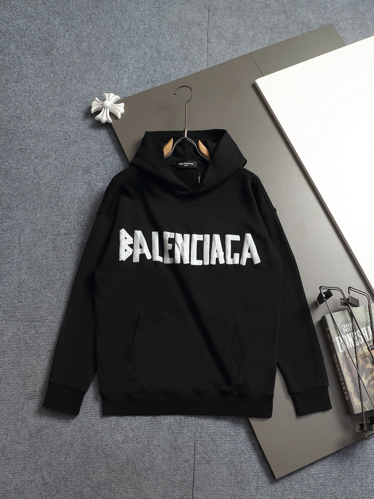 Classic Fit Hoodie-10042