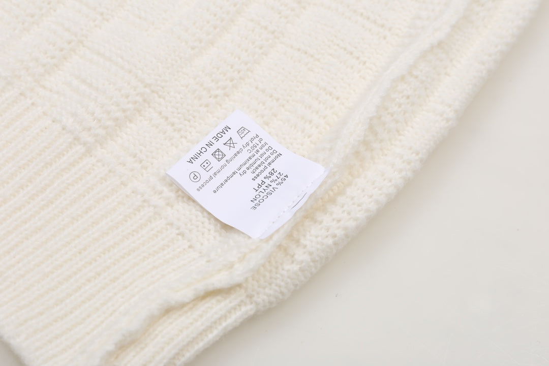 Classic Fashion Sweater-10087