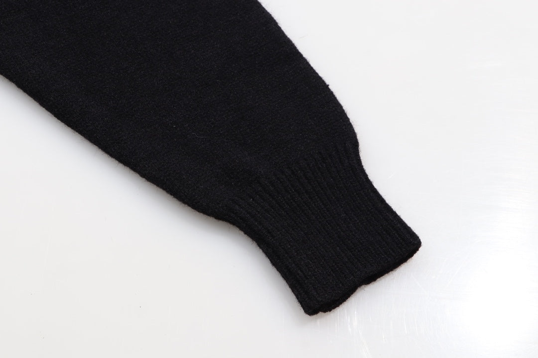 Classic Fashion Sweater-10218