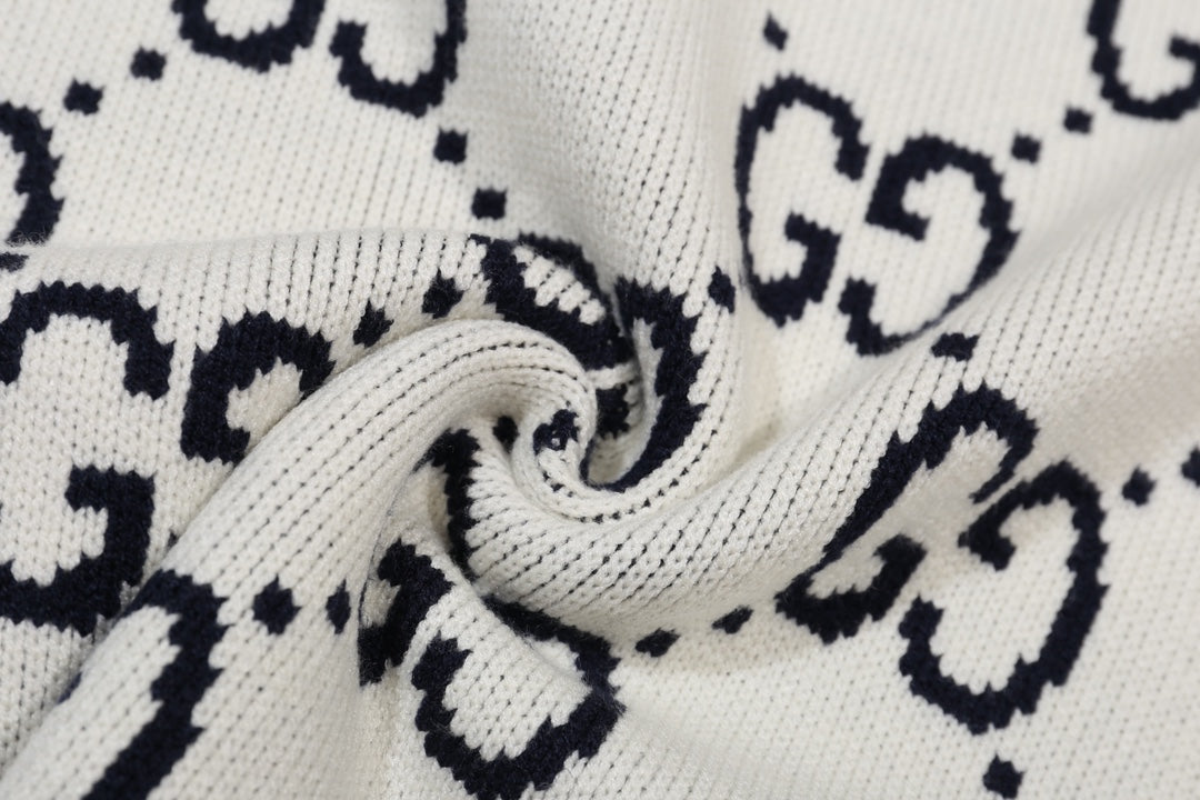 Classic Fashion Sweater-10251