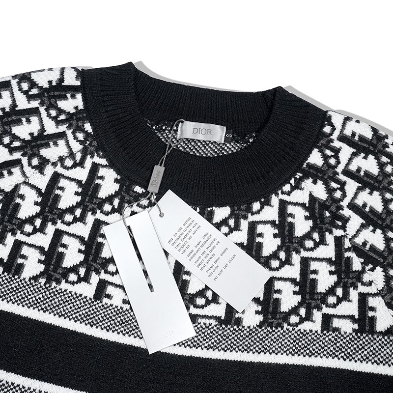 Classic Fashion Sweater-10323