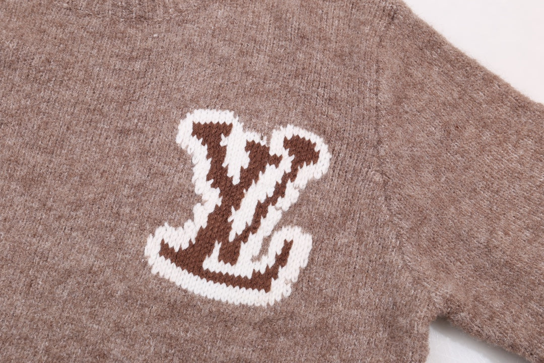Classic Fashion Sweater-10327