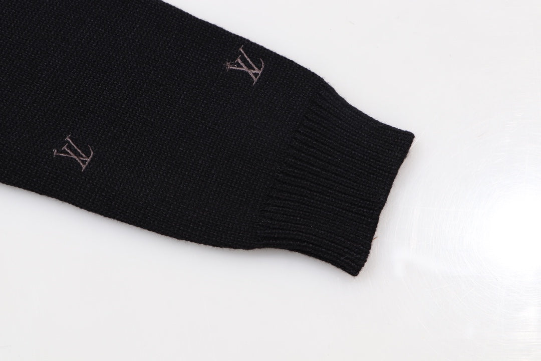 Classic Fashion Sweater-10331