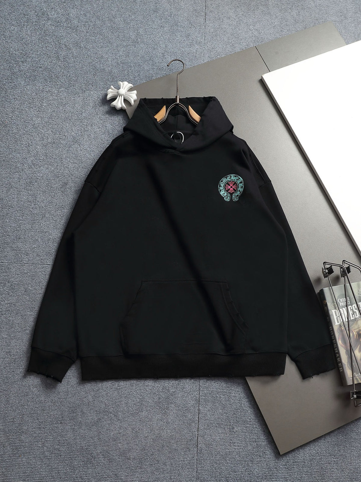 Classic Fit Hoodie-2697-7