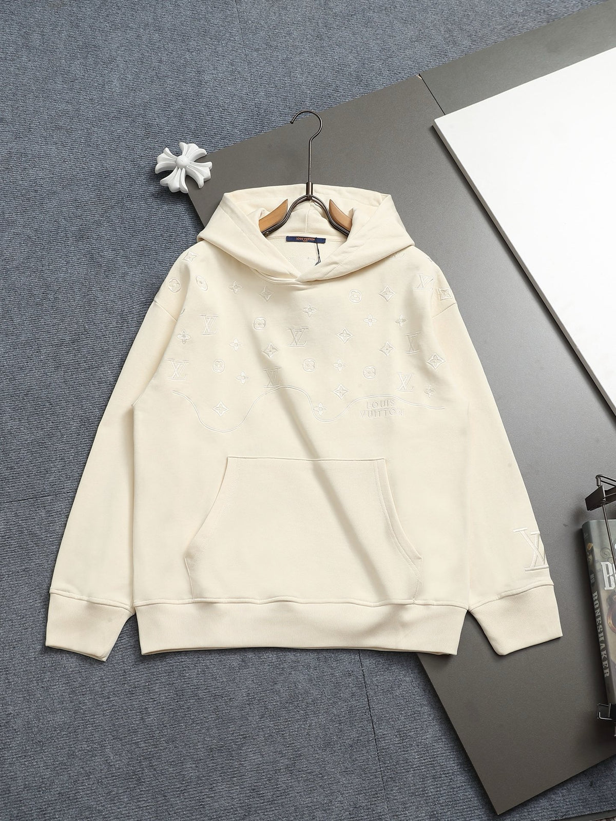 Classic Fit Hoodie-2697-11
