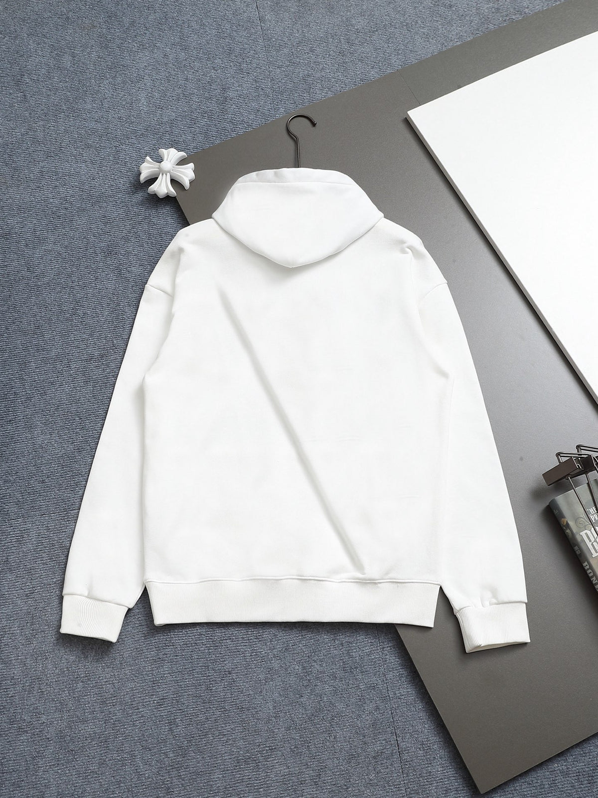 Classic Fit Hoodie-2697-16