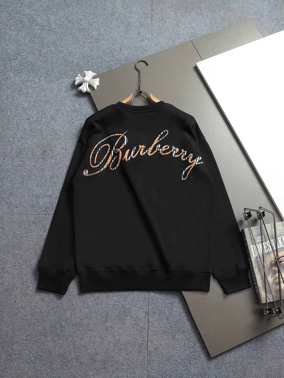 Classic Fit Hoodie-2697-21