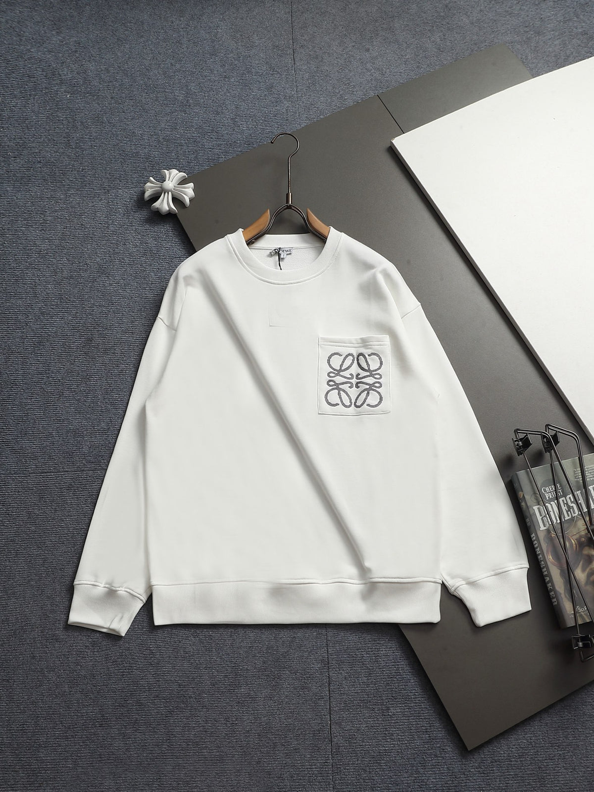 Classic Fit Hoodie-2697-25