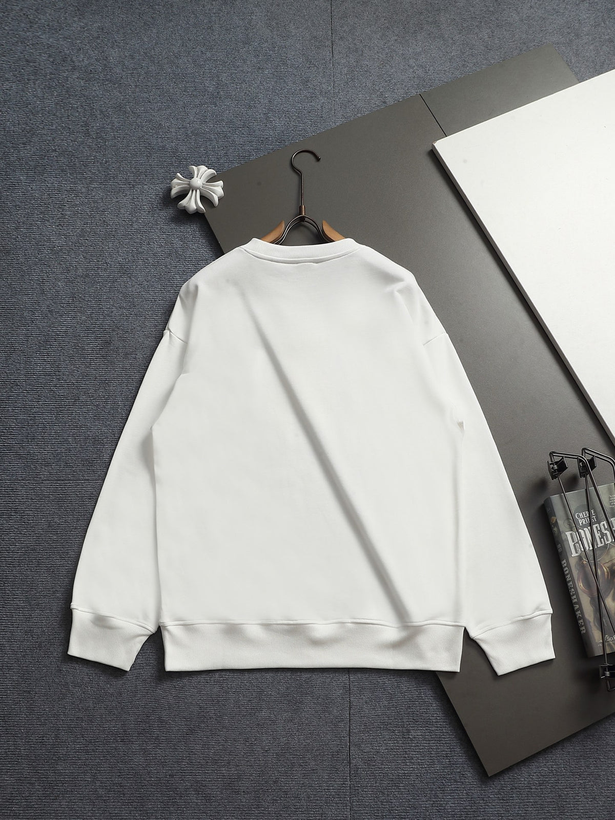 Classic Fit Hoodie-2697-26