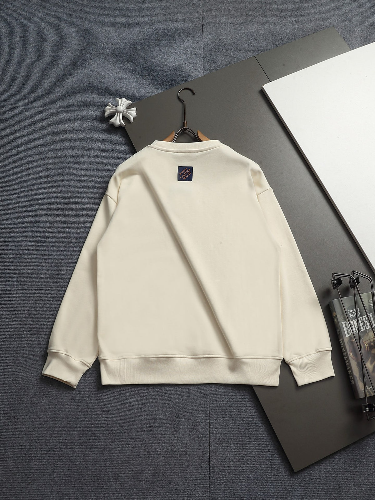 Classic Fit Hoodie-2697-28