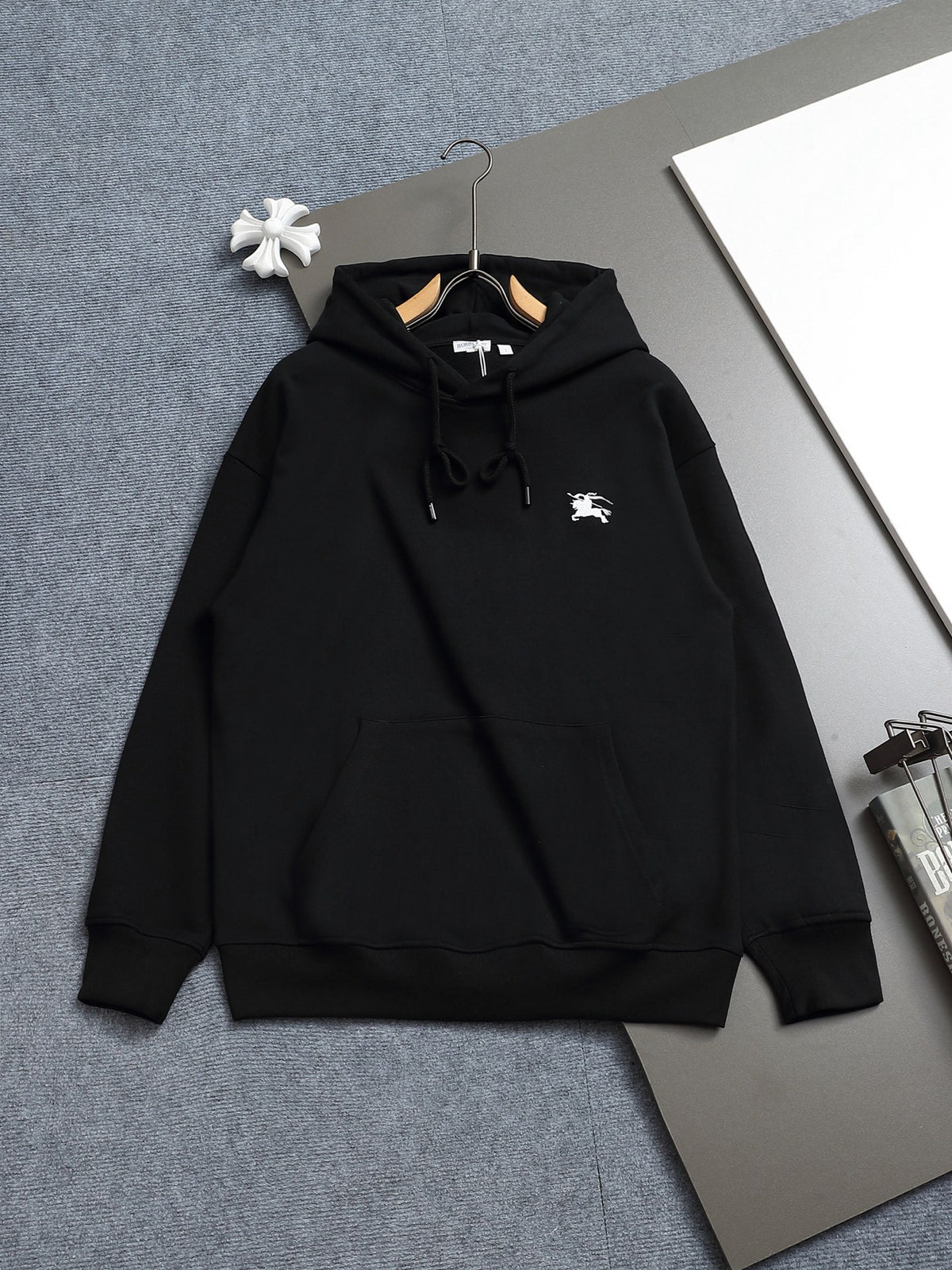 Classic Fit Hoodie-2697-32