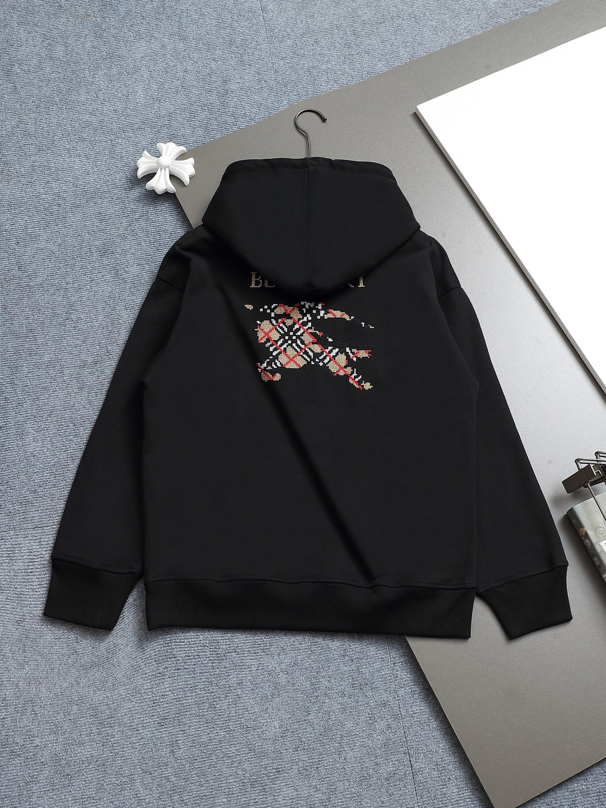 Classic Fit Hoodie-2697-33