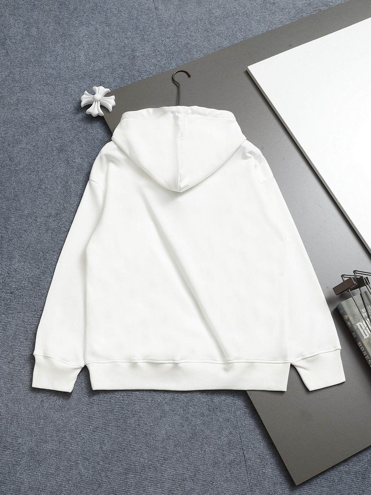 Classic Fit Hoodie-2697-37