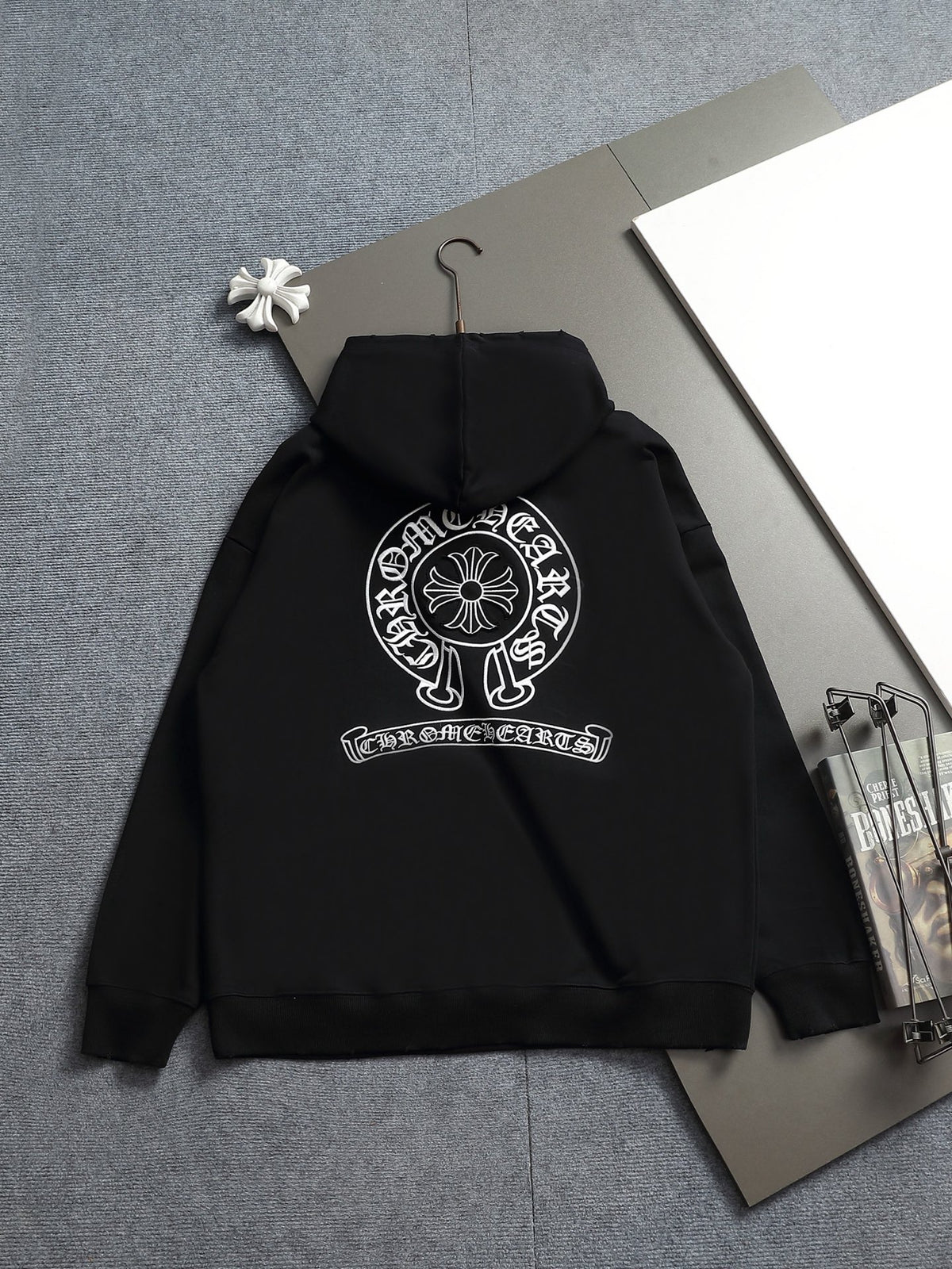 Classic Fit Hoodie-2697-38