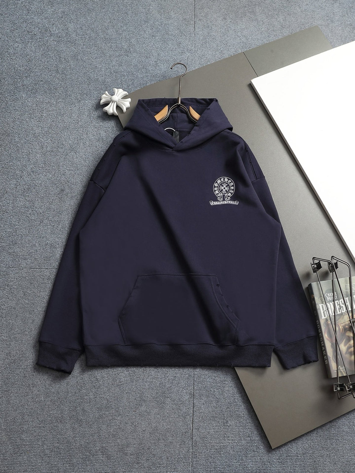 Classic Fit Hoodie-2697-38