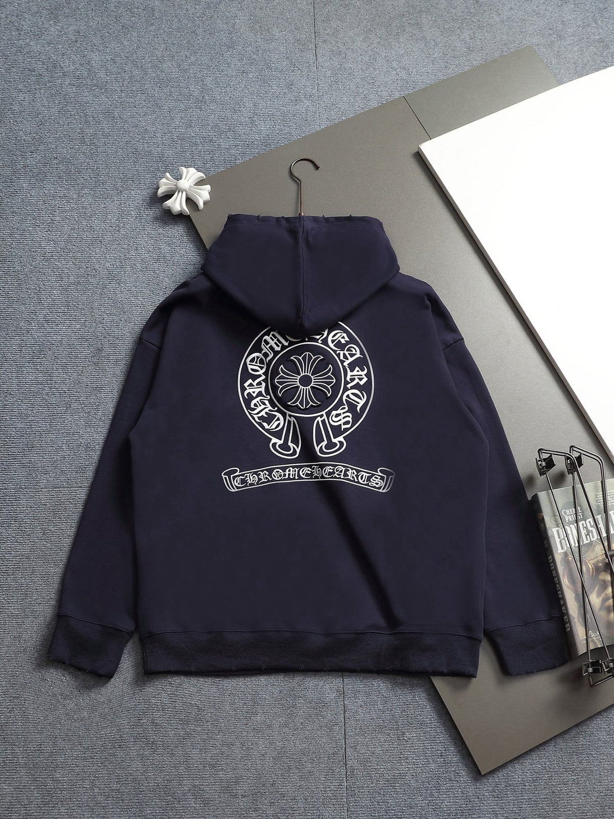 Classic Fit Hoodie-2697-38