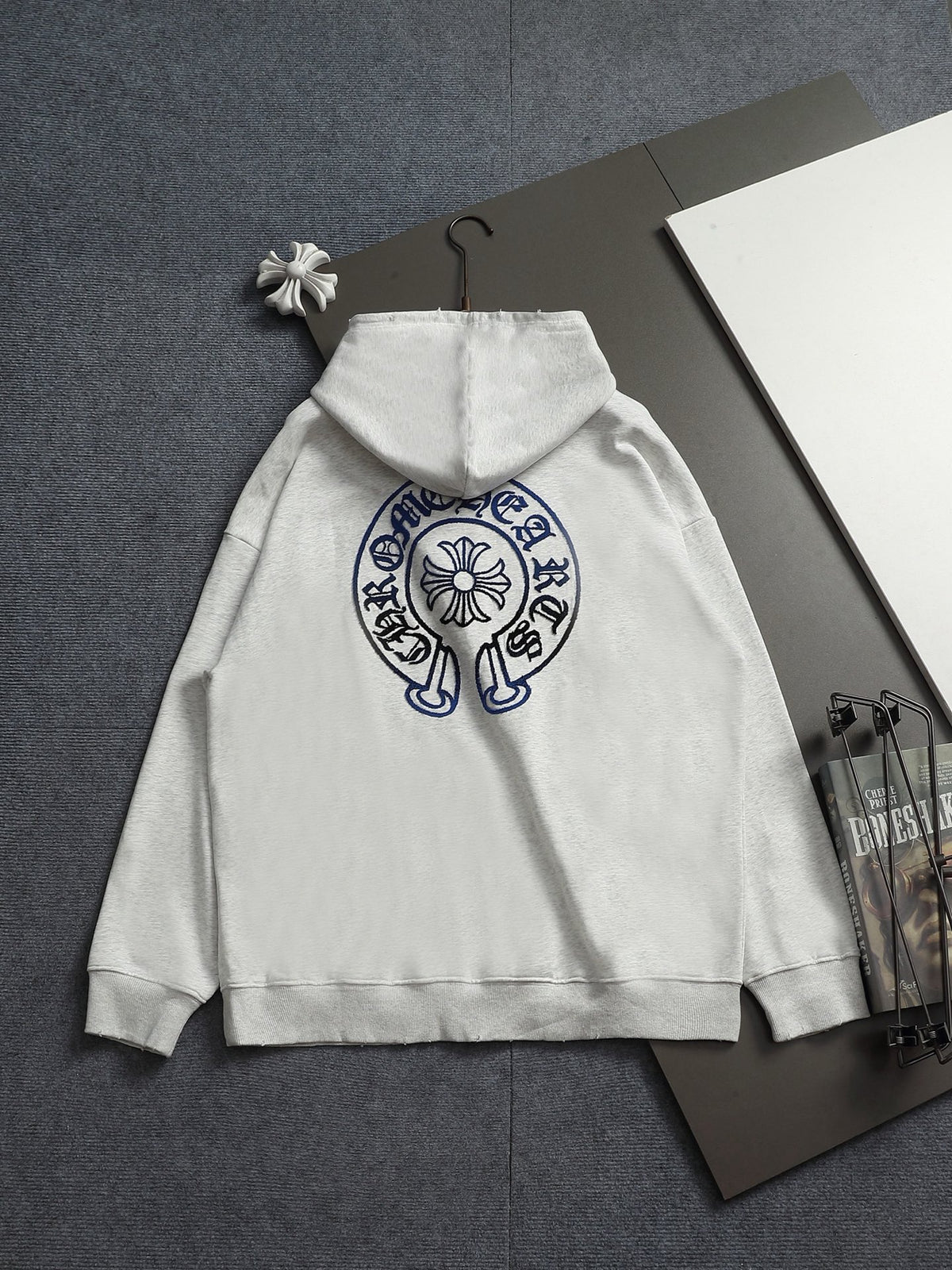 Classic Fit Hoodie-2697-39