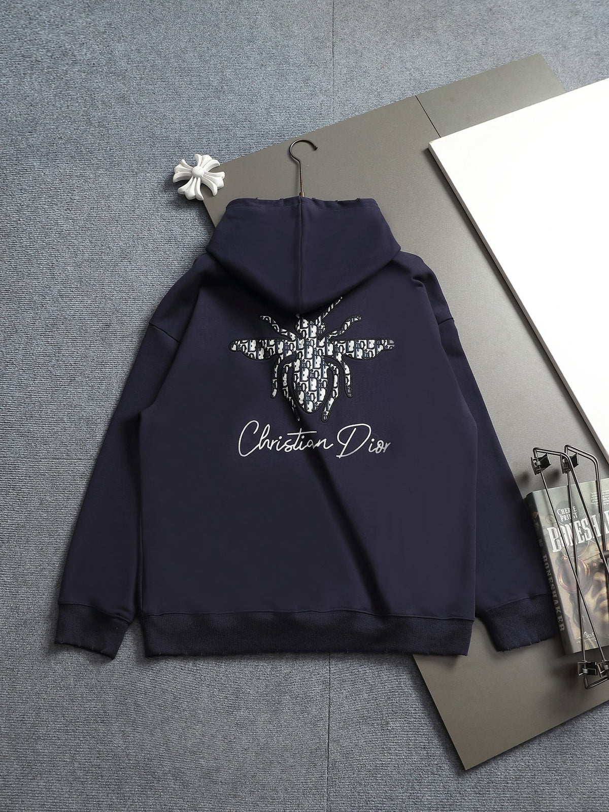 Classic Fit Hoodie-2697-40