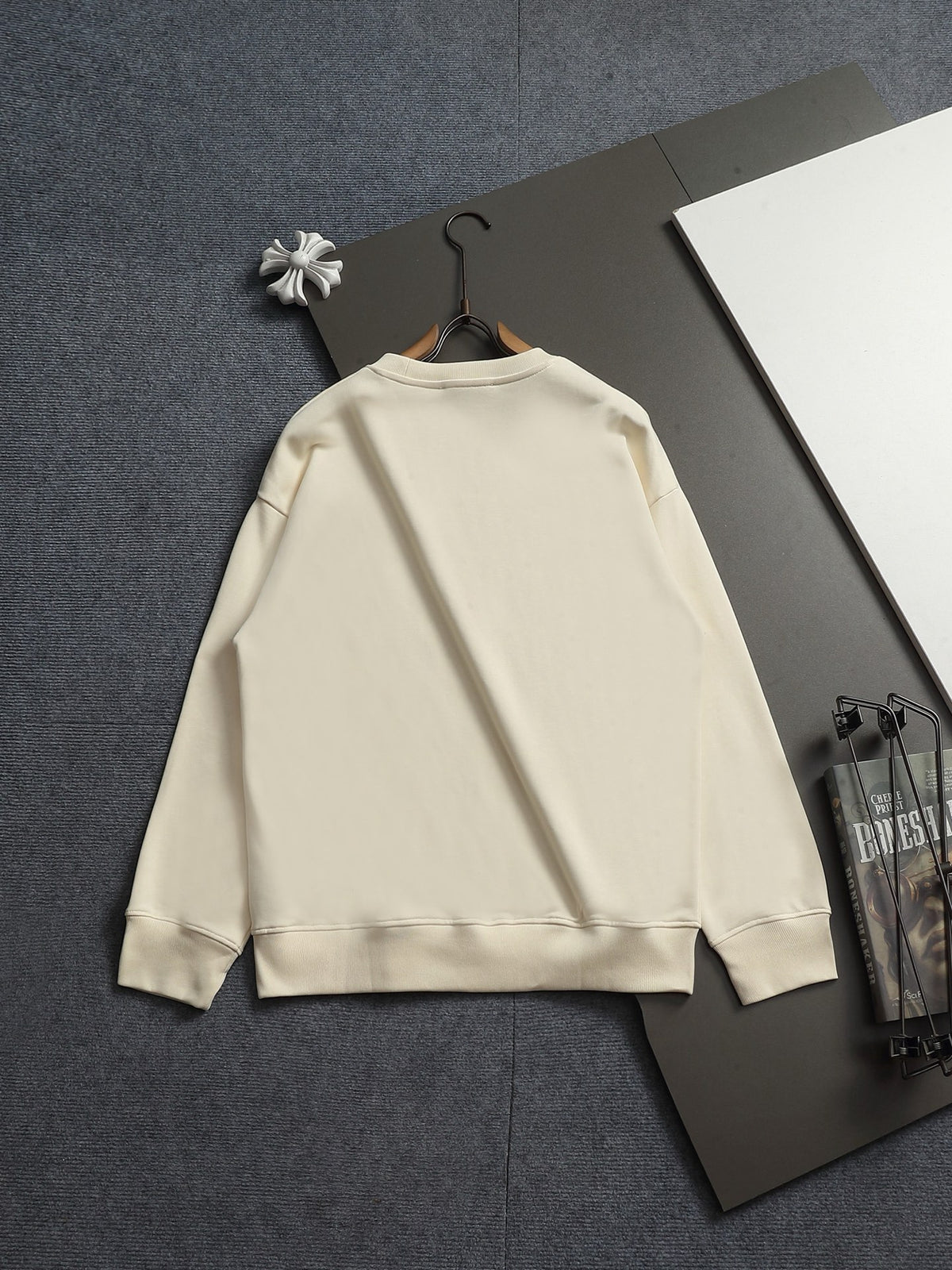 Classic Fit Hoodie-2697-41