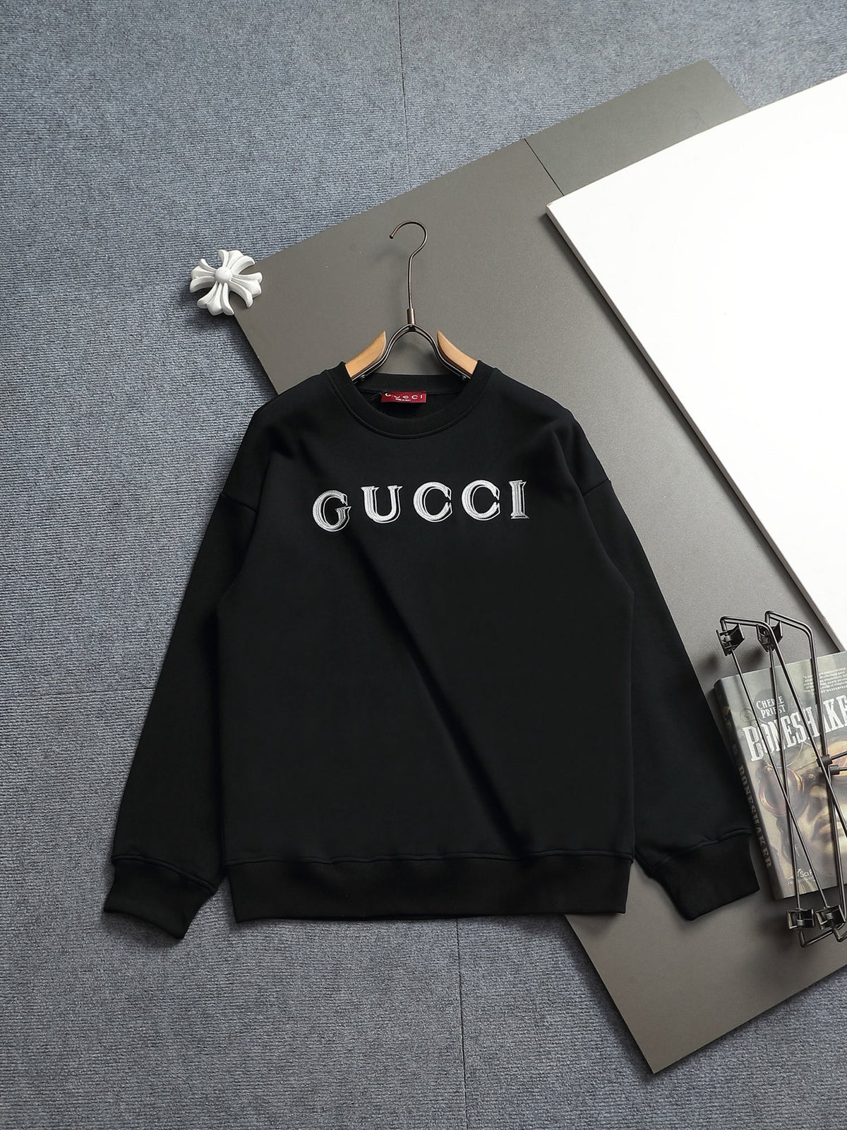 Classic Fit Hoodie-2697-41