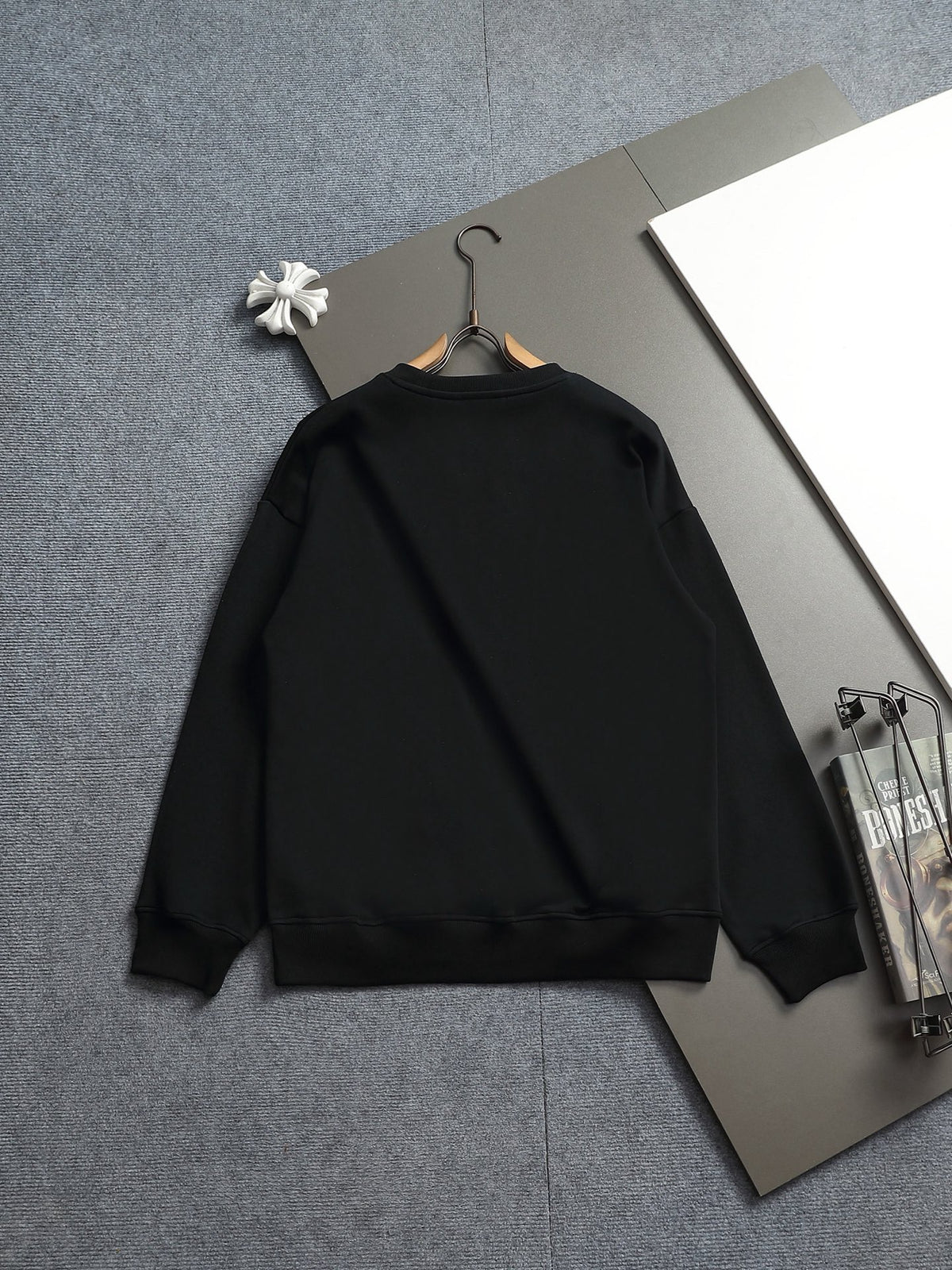 Classic Fit Hoodie-2697-41