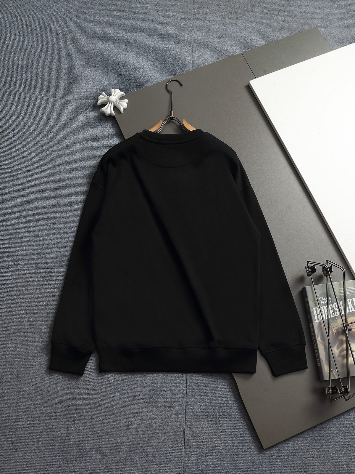Classic Fit Hoodie-2697-42