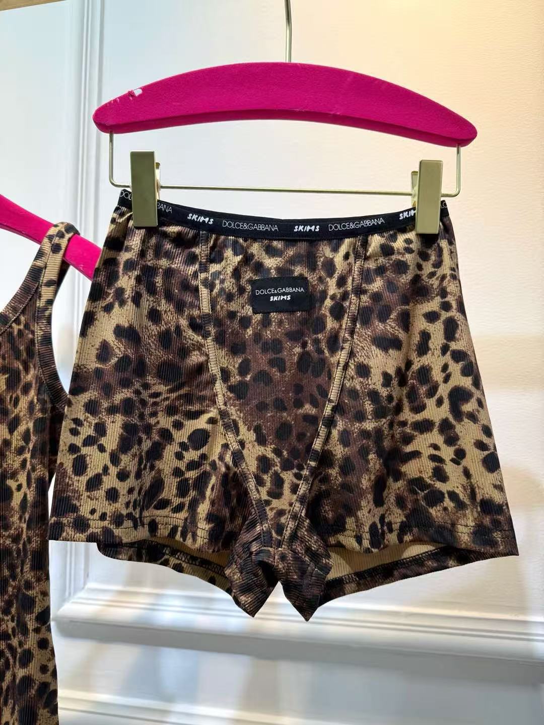 Leopard-print matching set-1