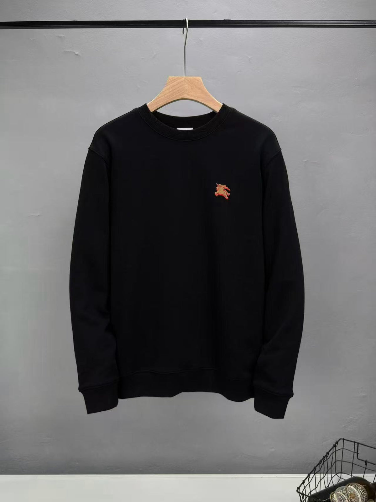 Classic Fit Hoodie-1022