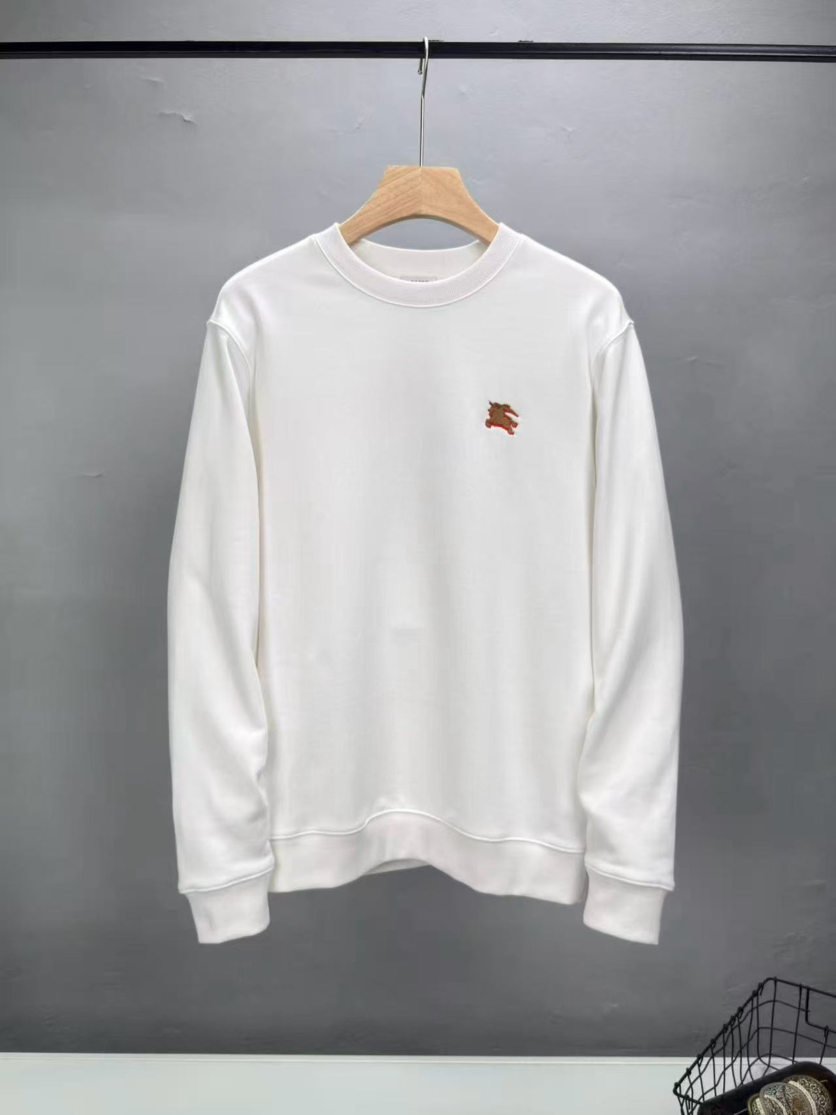 Classic Fit Hoodie-1022