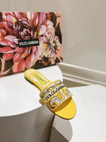 High-end women's slippers