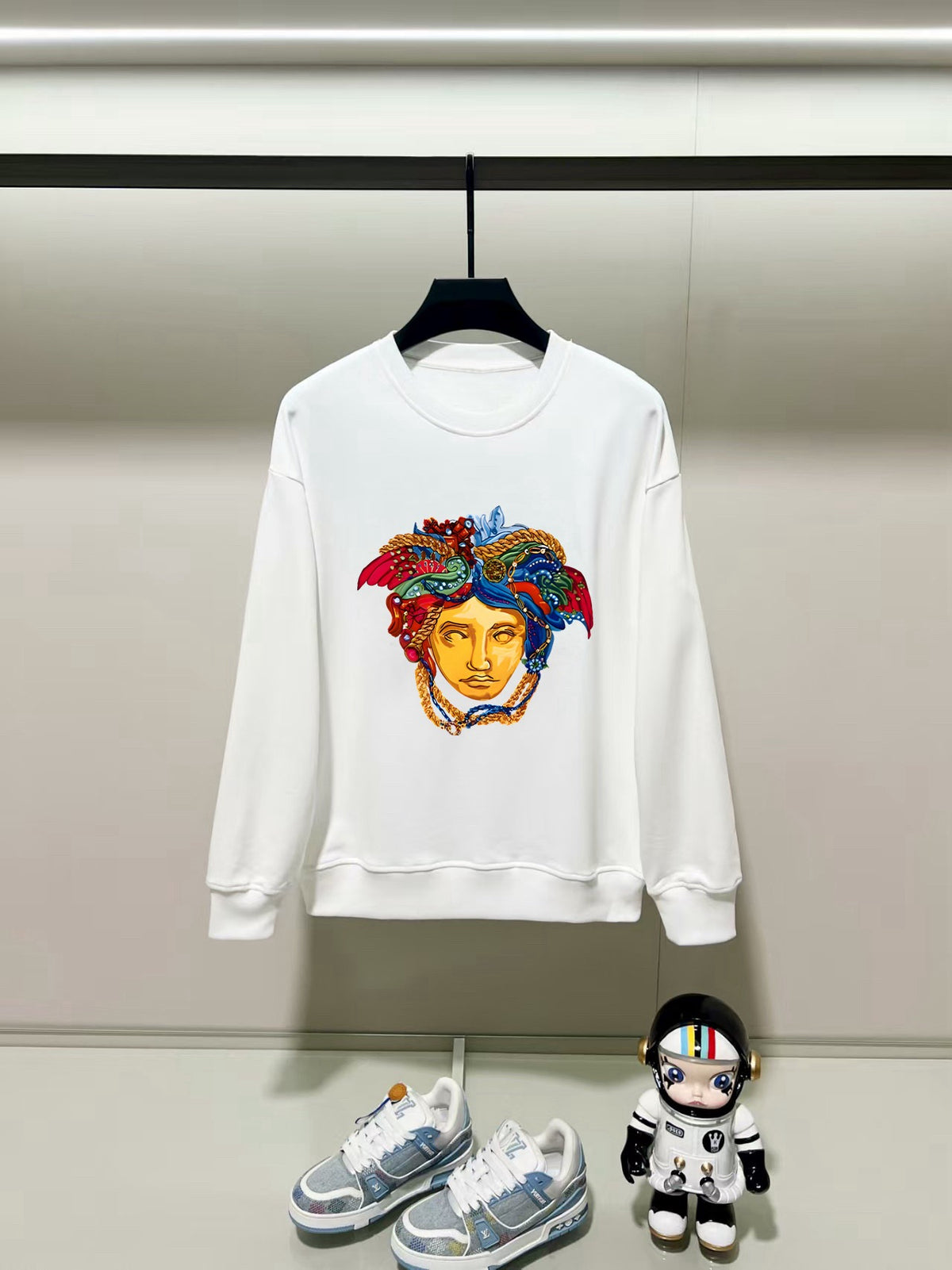Classic Fit Hoodie-10044