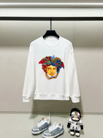 Classic Fit Hoodie-10044