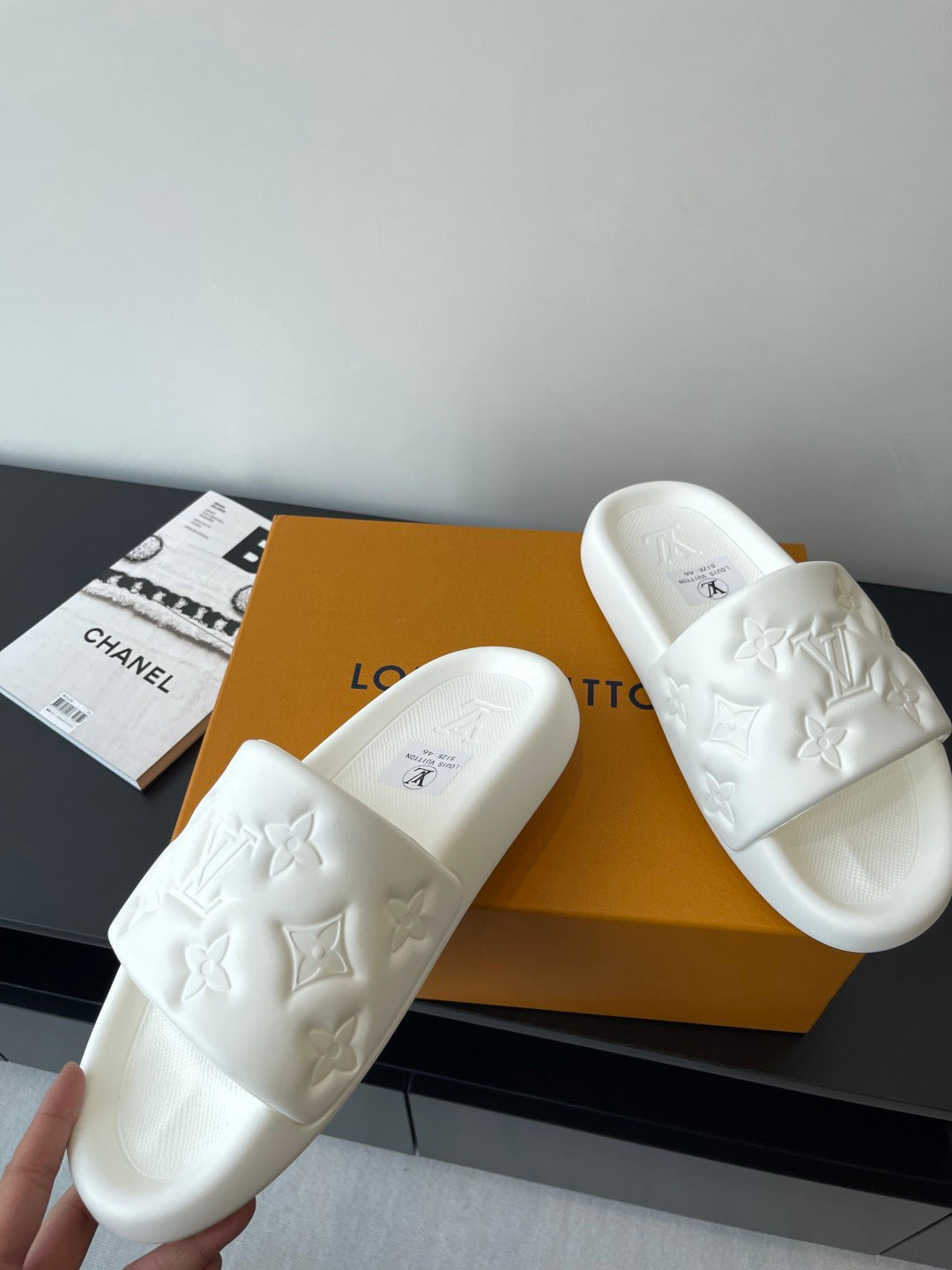High-end women's slippers-3
