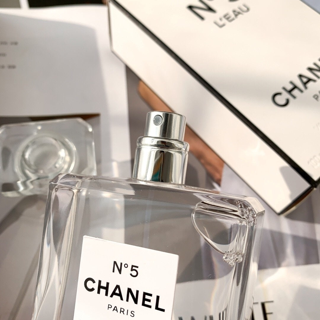 White No. 5 Eau de Parfum for Women