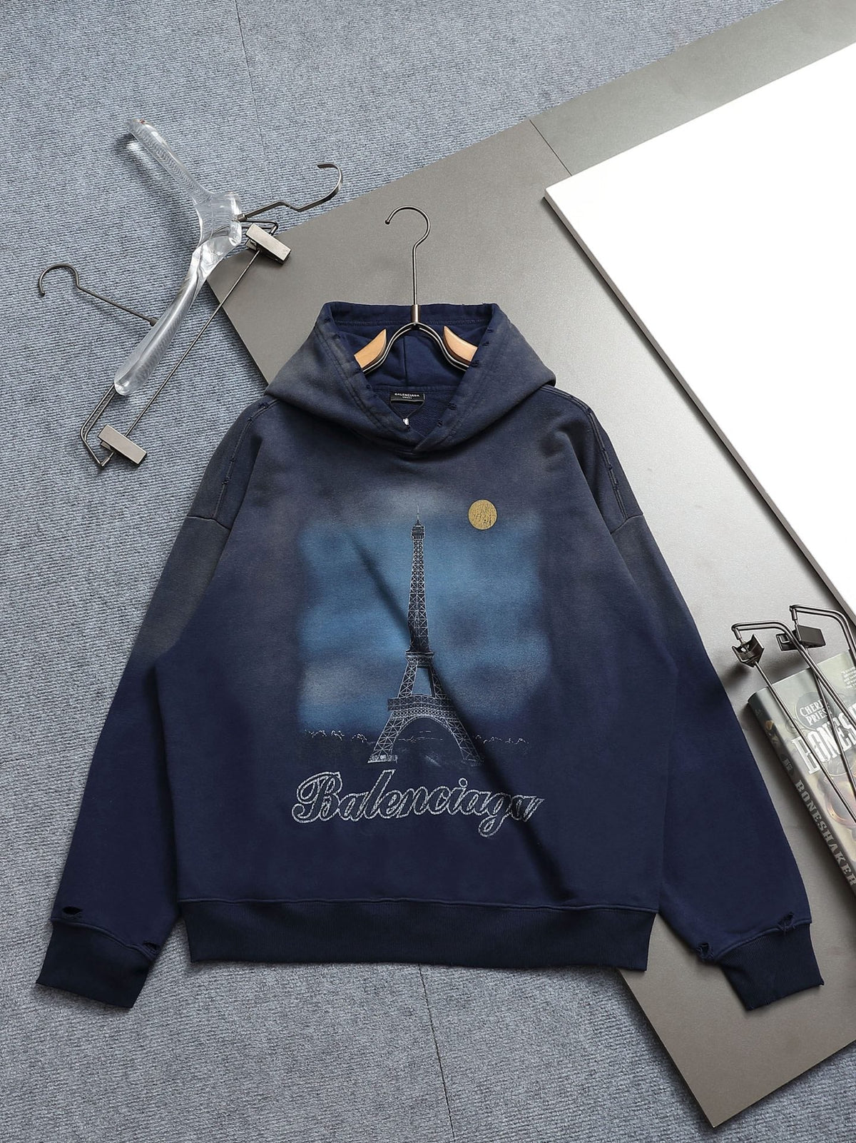 Classic Fit Hoodie-1002