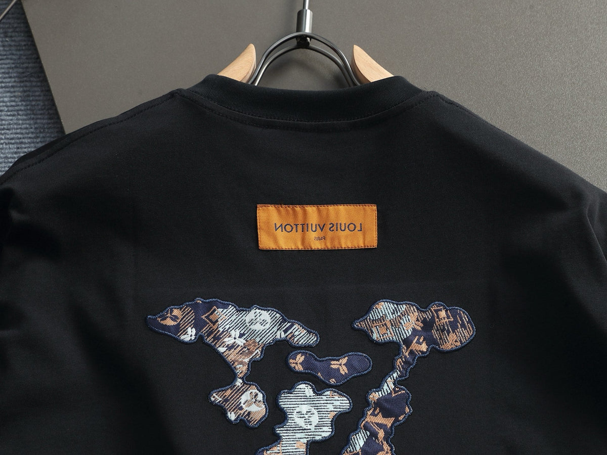 Classic T-shirt-230